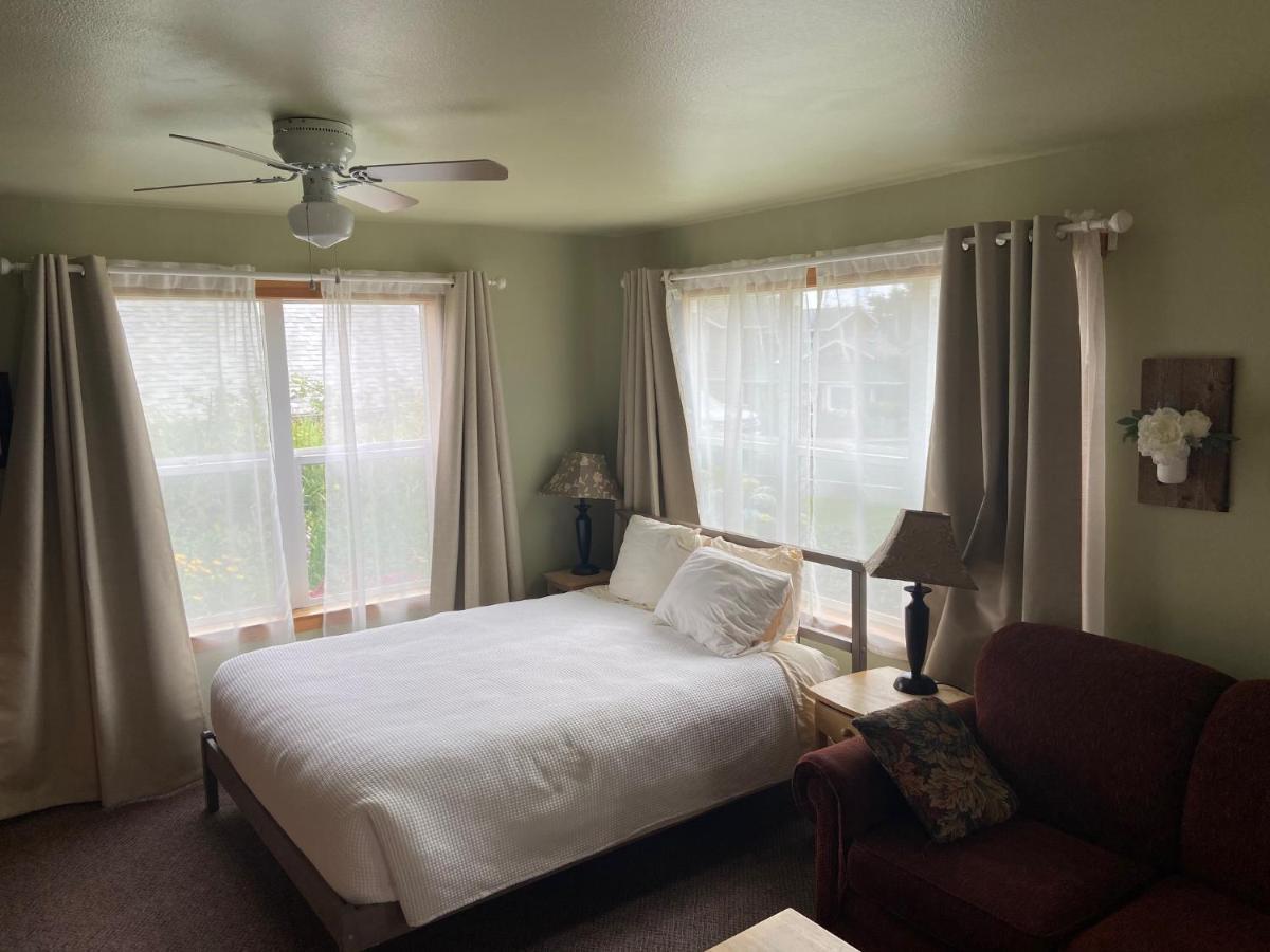 Hotel Sea Breeze Court Cannon Beach Exterior foto
