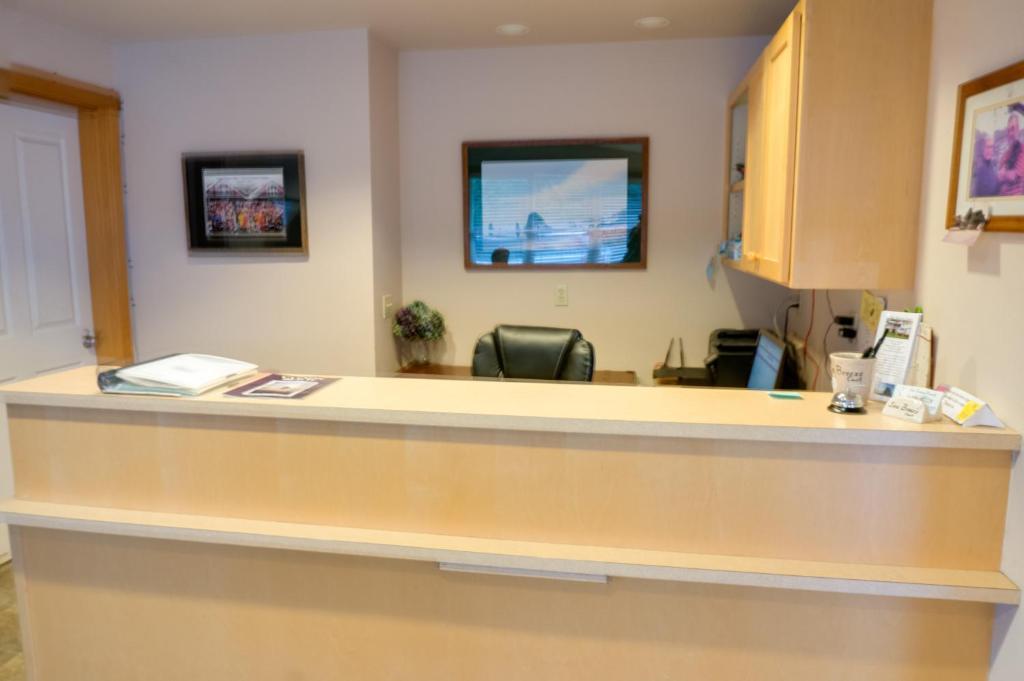 Hotel Sea Breeze Court Cannon Beach Exterior foto